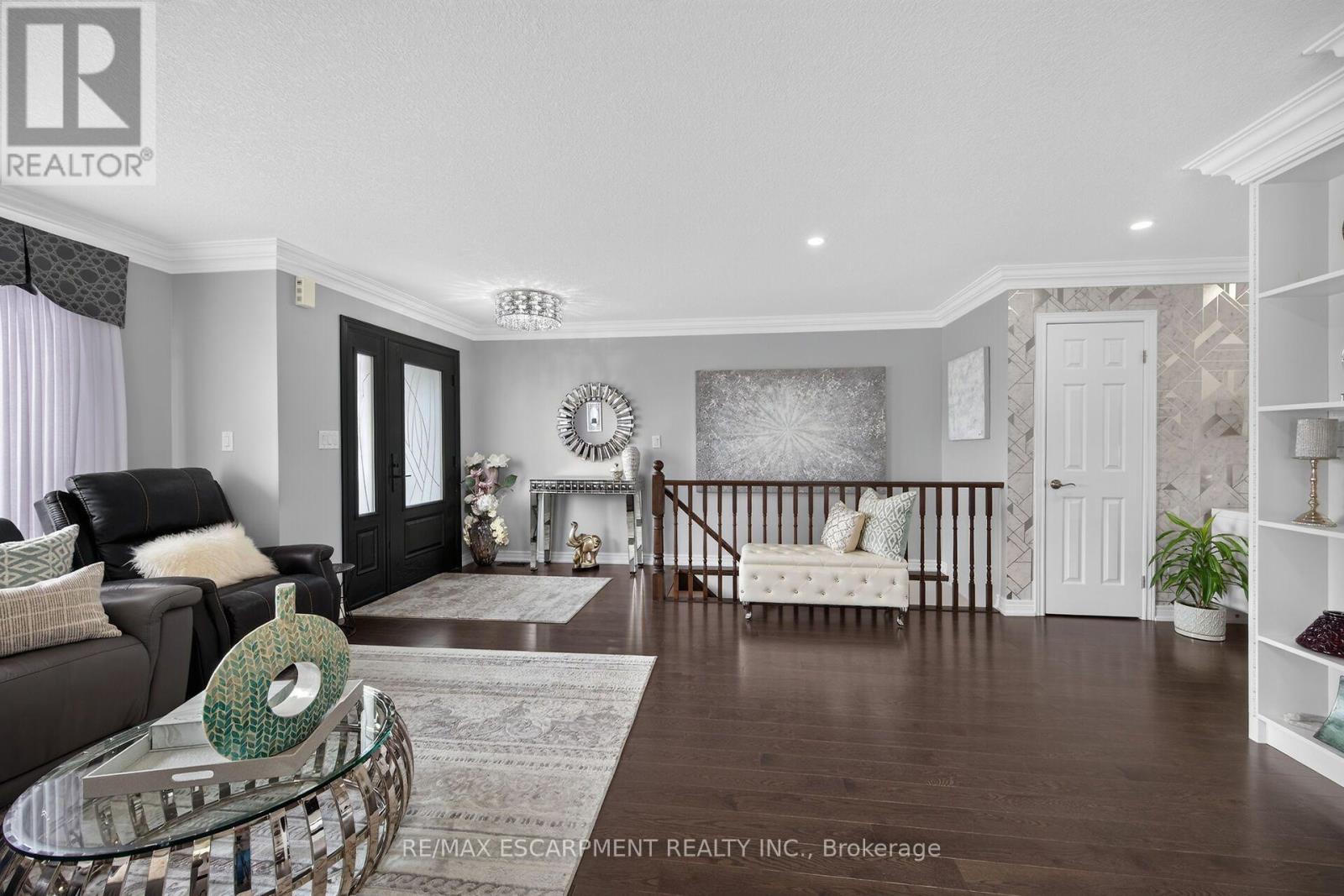 18 Linda Crescent Property Photo 12