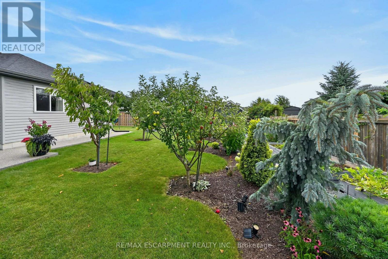 18 Linda Crescent Property Photo 45