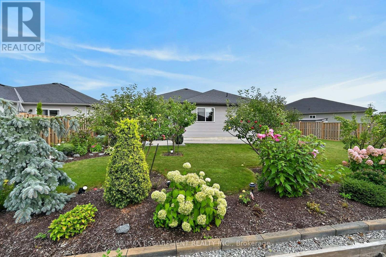 18 Linda Crescent Property Photo 46