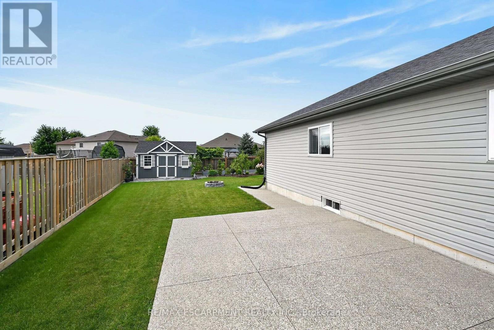18 Linda Crescent Property Photo 49