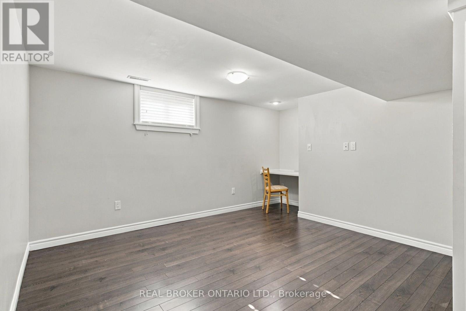52 Dudhope Avenue Property Photo 24