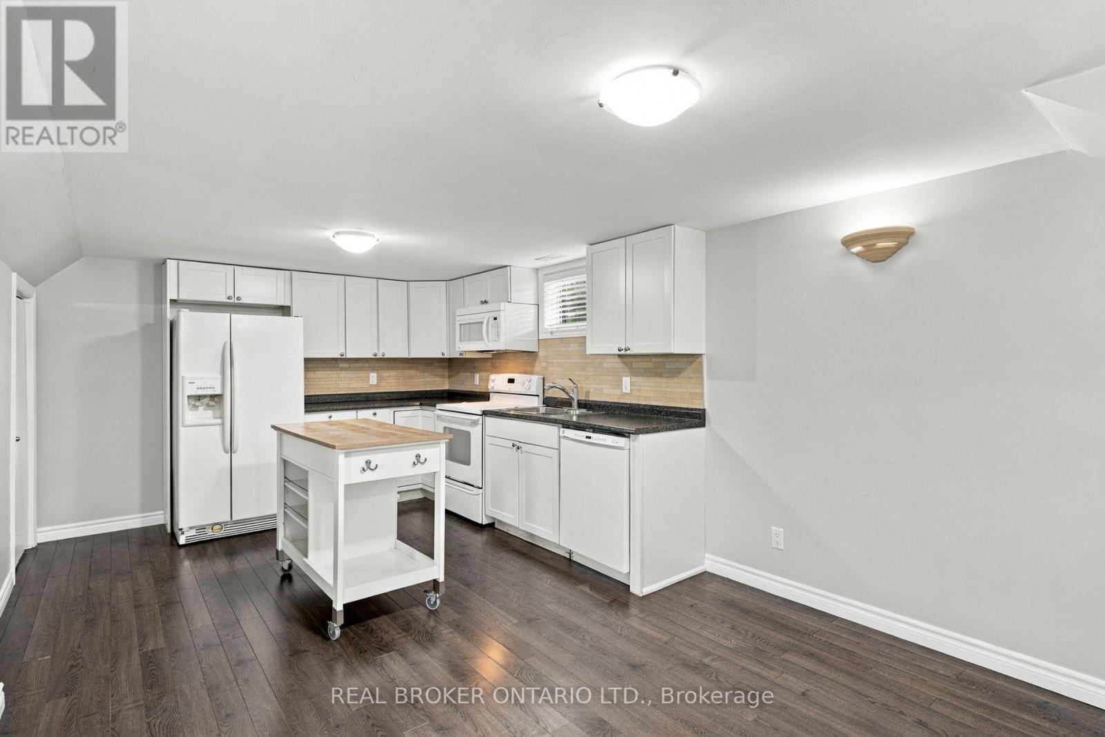 52 Dudhope Avenue Property Photo 28