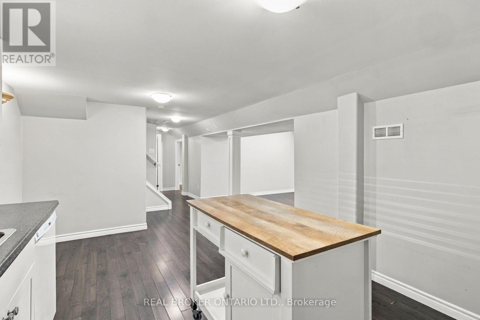 52 Dudhope Avenue Property Photo 31
