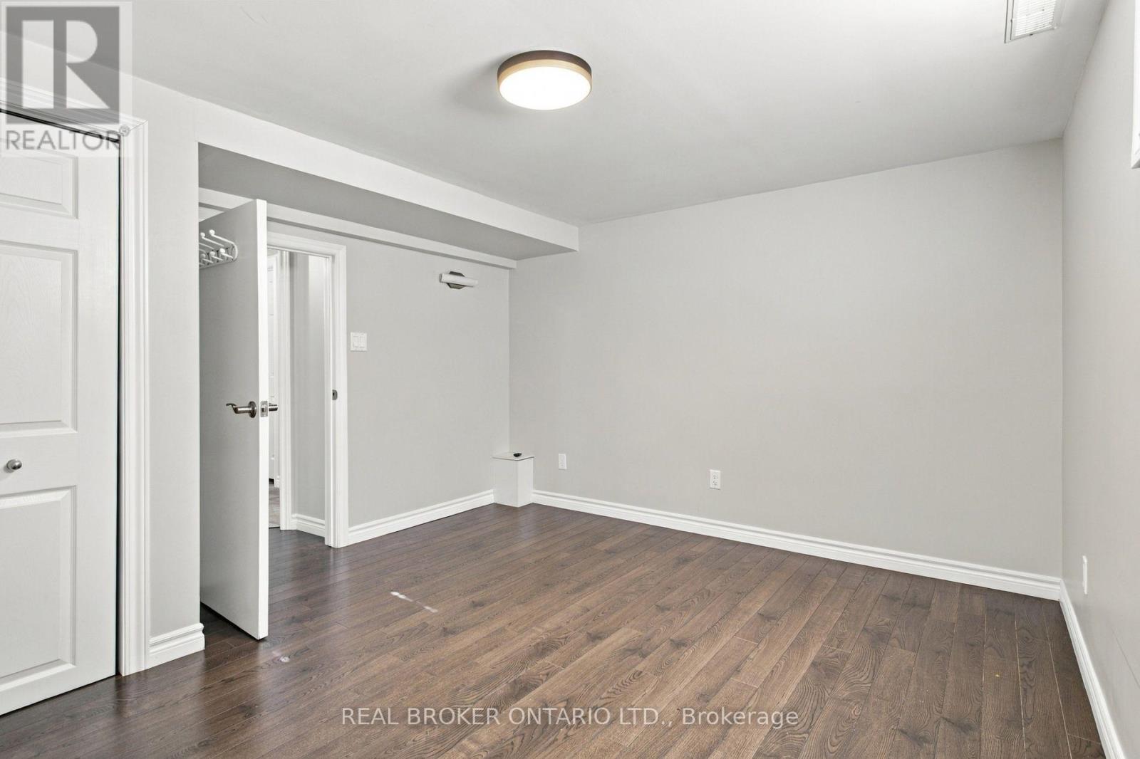 52 Dudhope Avenue Property Photo 33