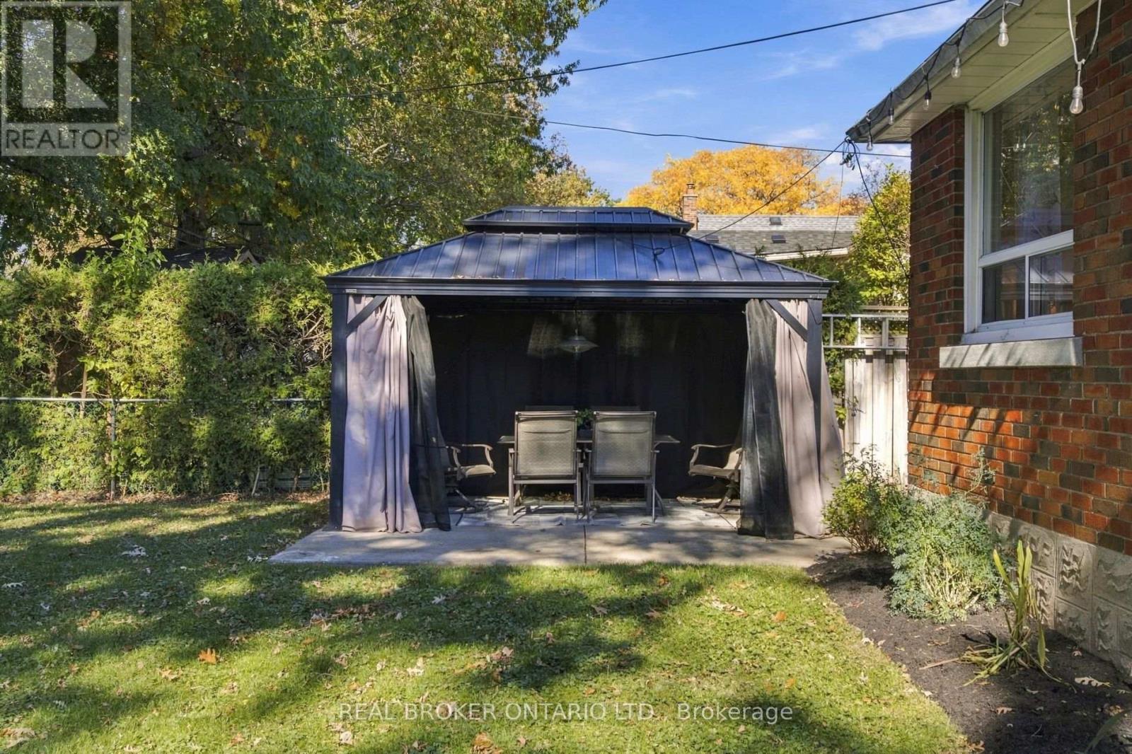 52 Dudhope Avenue Property Photo 40