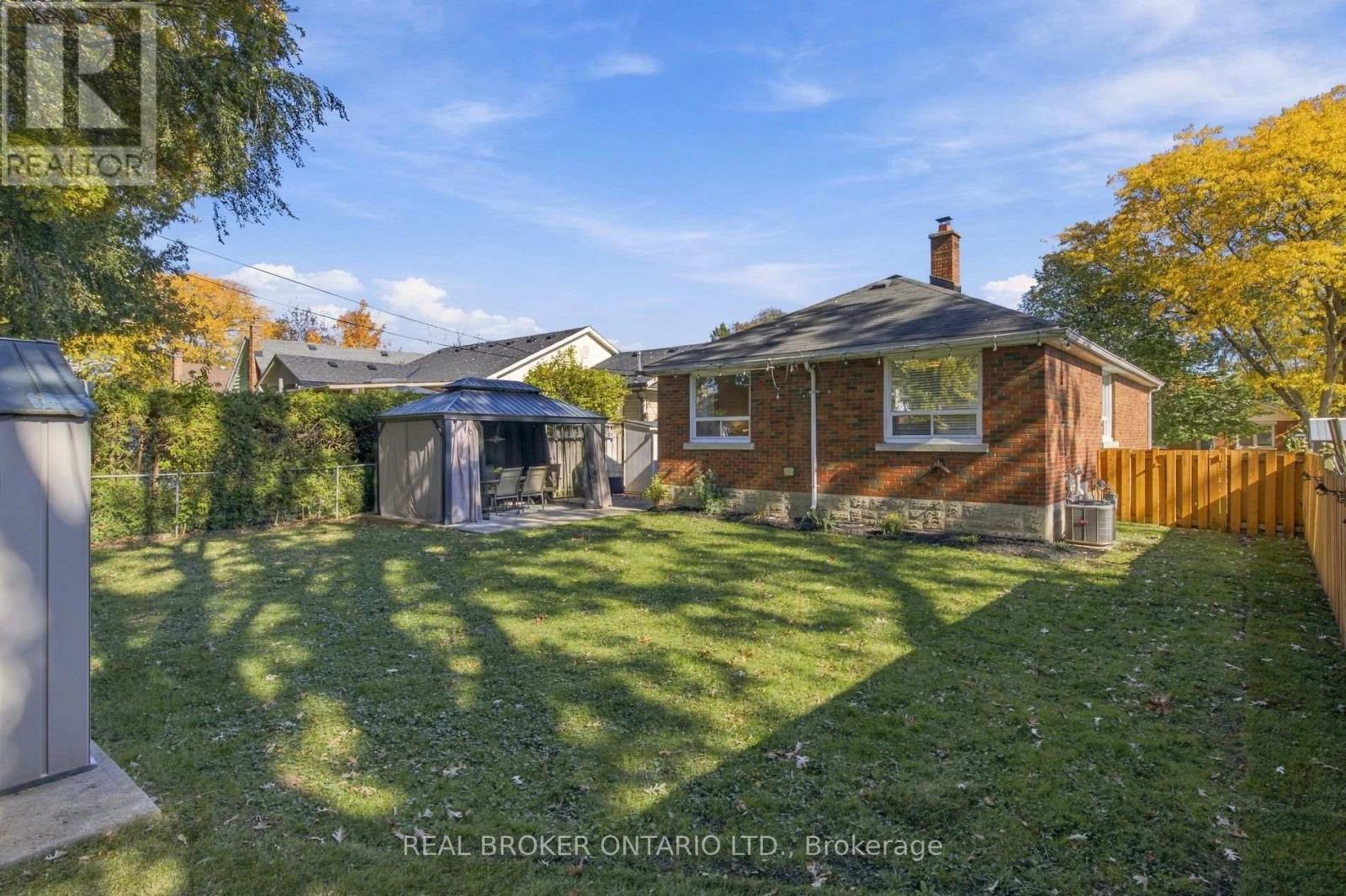 52 Dudhope Avenue Property Photo 43