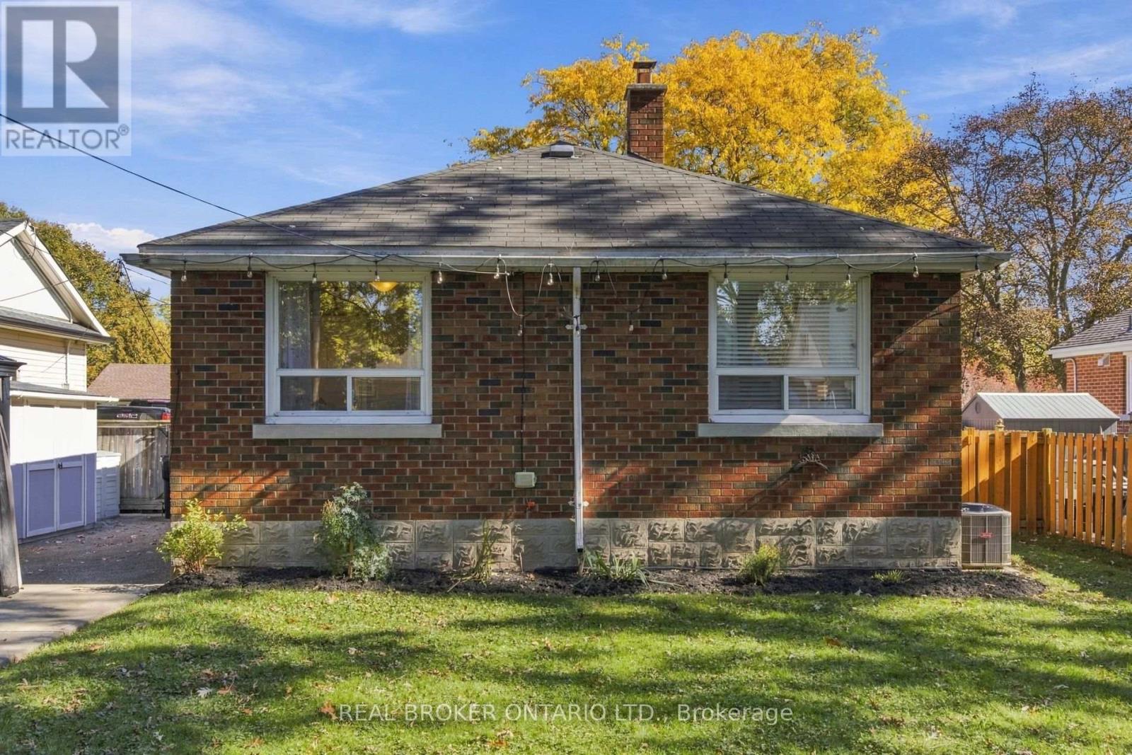 52 Dudhope Avenue Property Photo 44