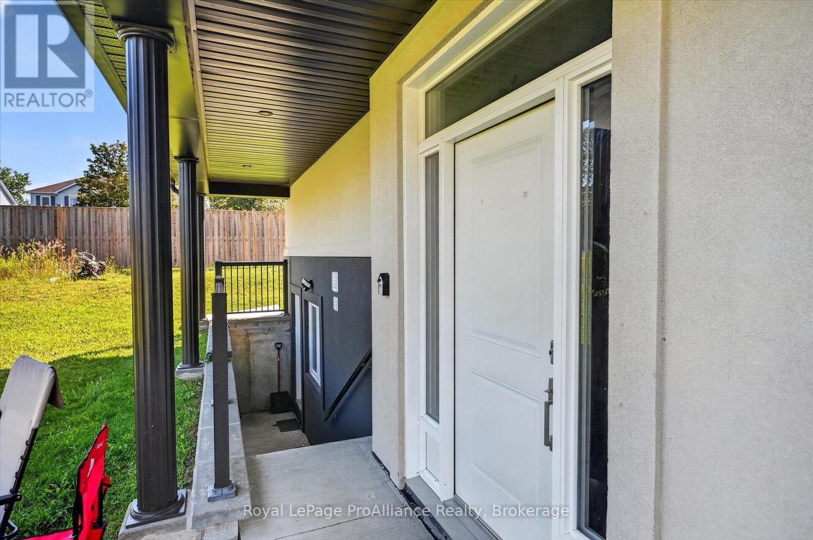 16 - 550 Brealey Drive Property Photo 3