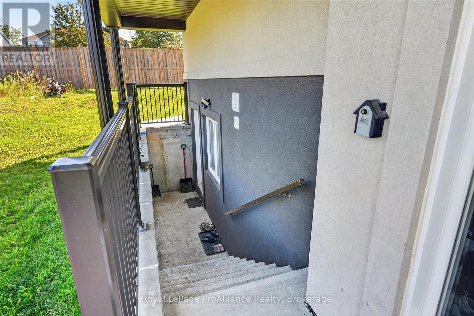 16 - 550 Brealey Drive Property Photo 4