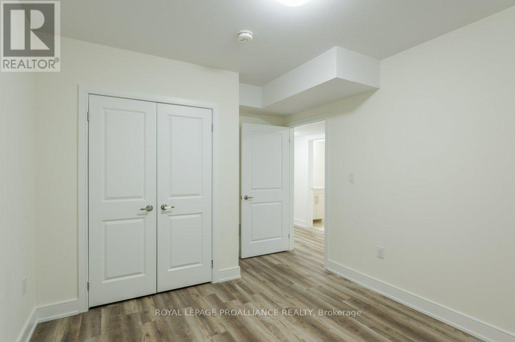 16 - 550 Brealey Drive Property Photo 45