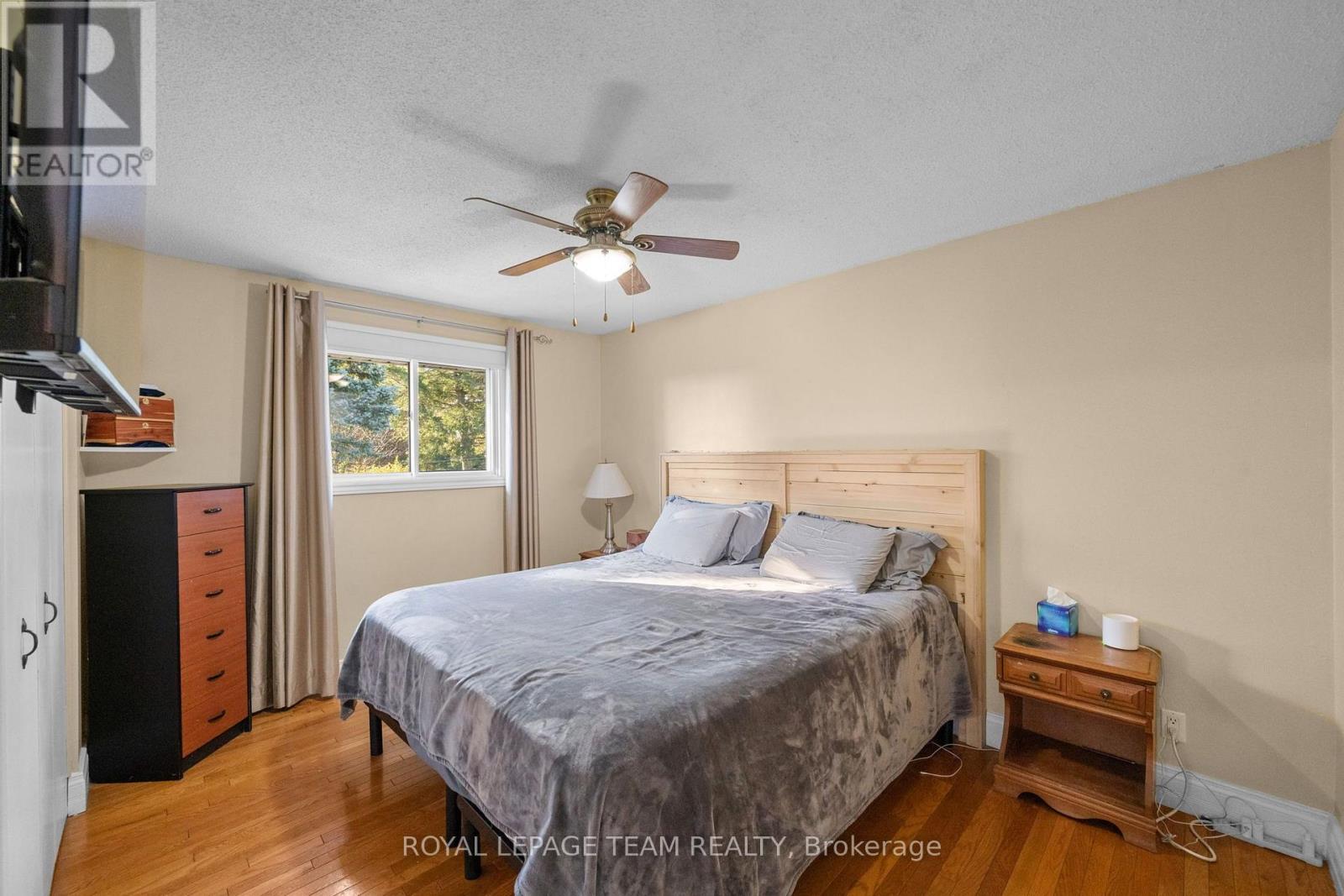 906 Russell Road Property Photo 10