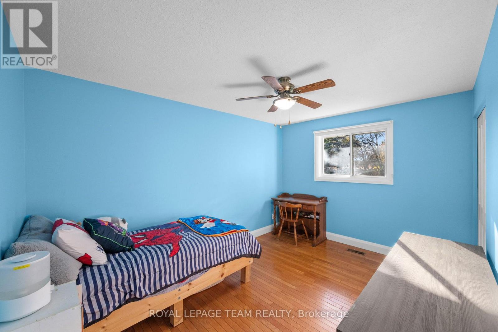 906 Russell Road Property Photo 12