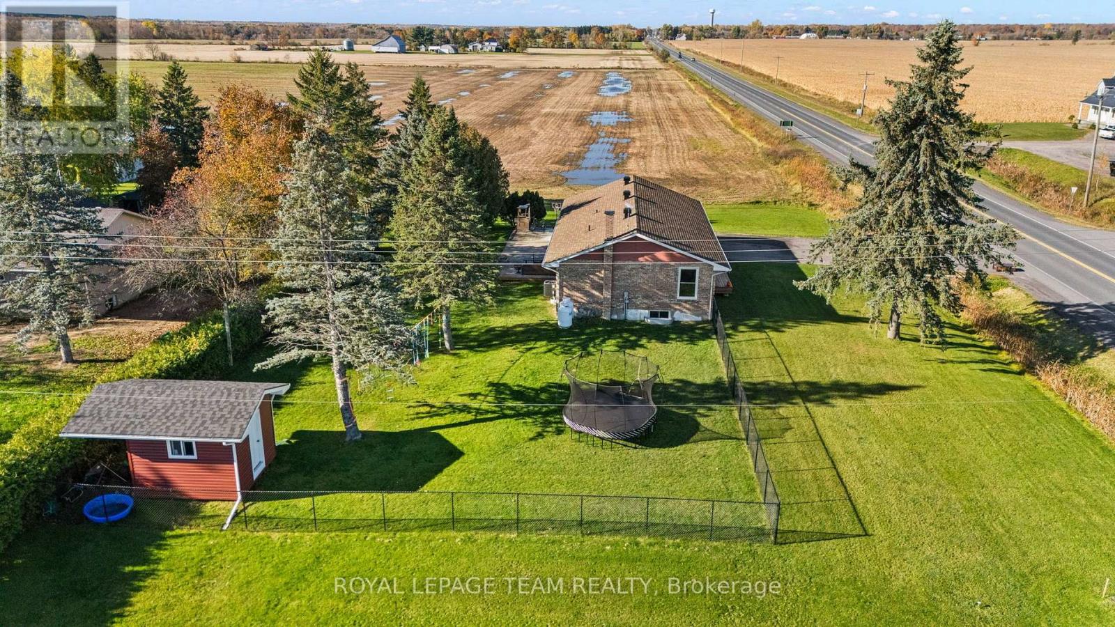 906 Russell Road Property Photo 27