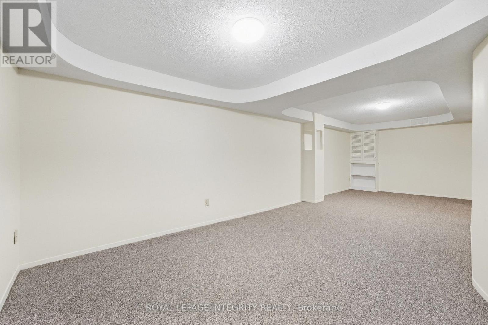 909 Lawnsberry Drive Property Photo 28