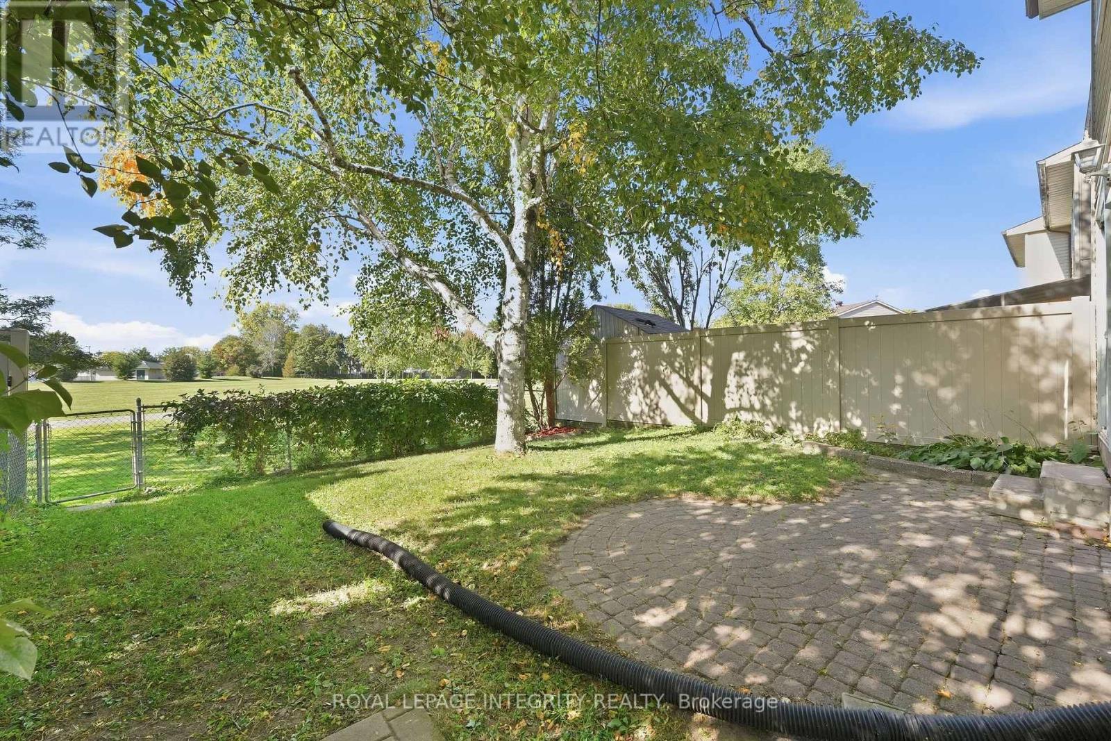909 Lawnsberry Drive Property Photo 32