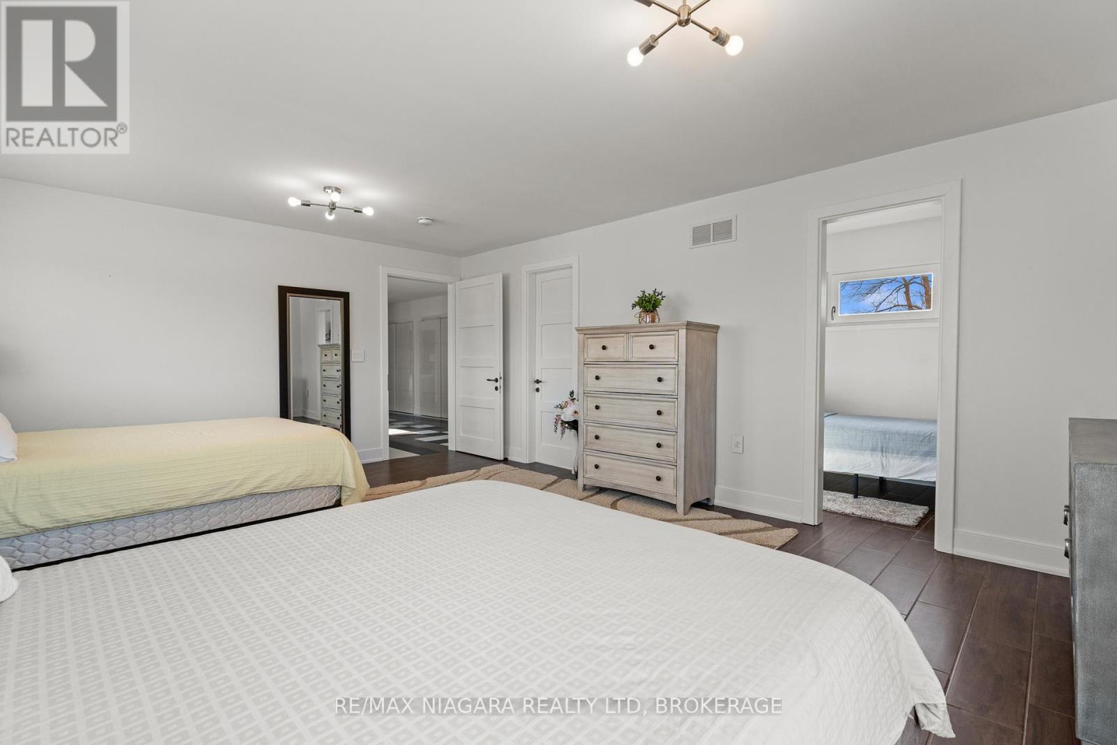 1887 Dominion Road Property Photo 29