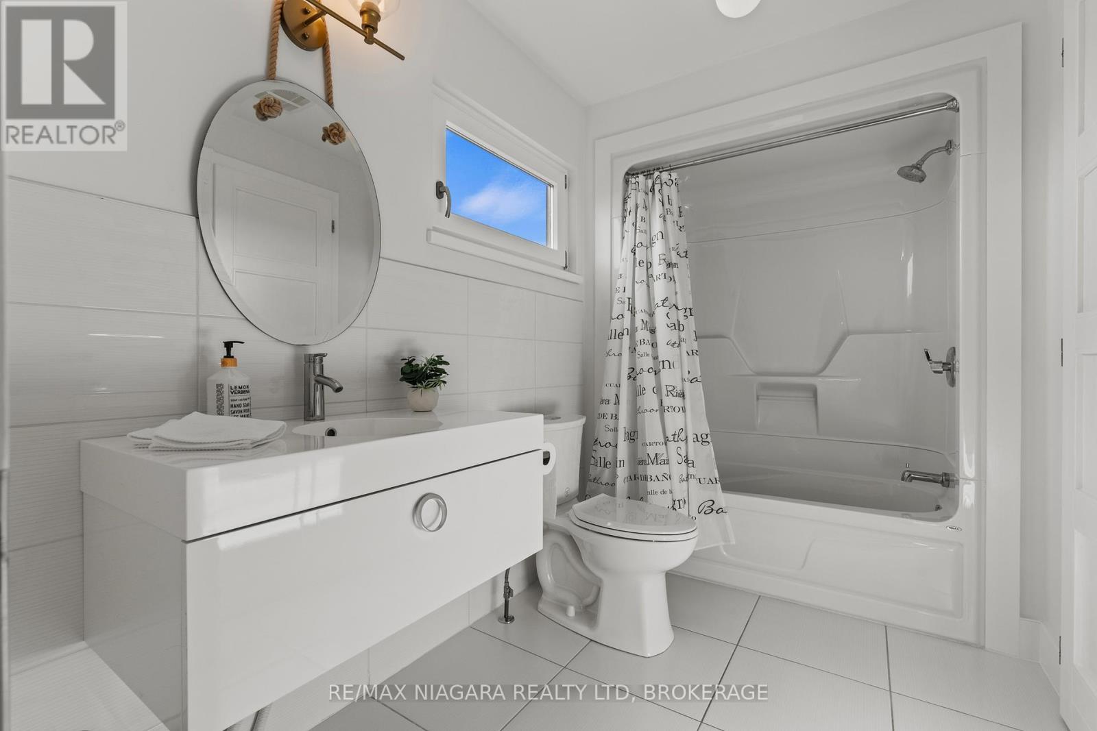 1887 Dominion Road Property Photo 31