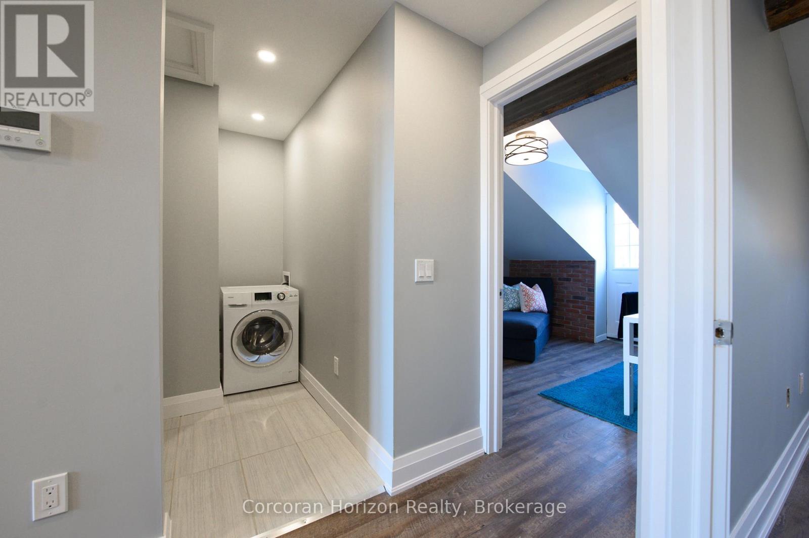 148 James Street S Property Photo 36