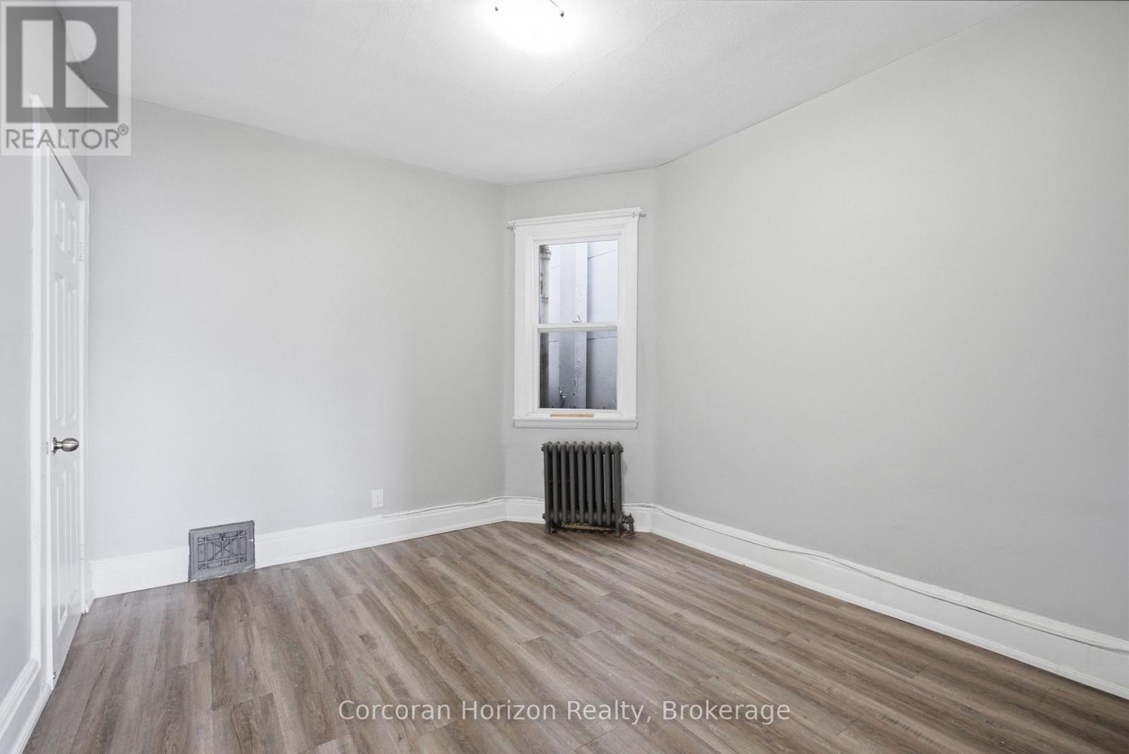 1539-1547 Barton Street E Property Photo 8