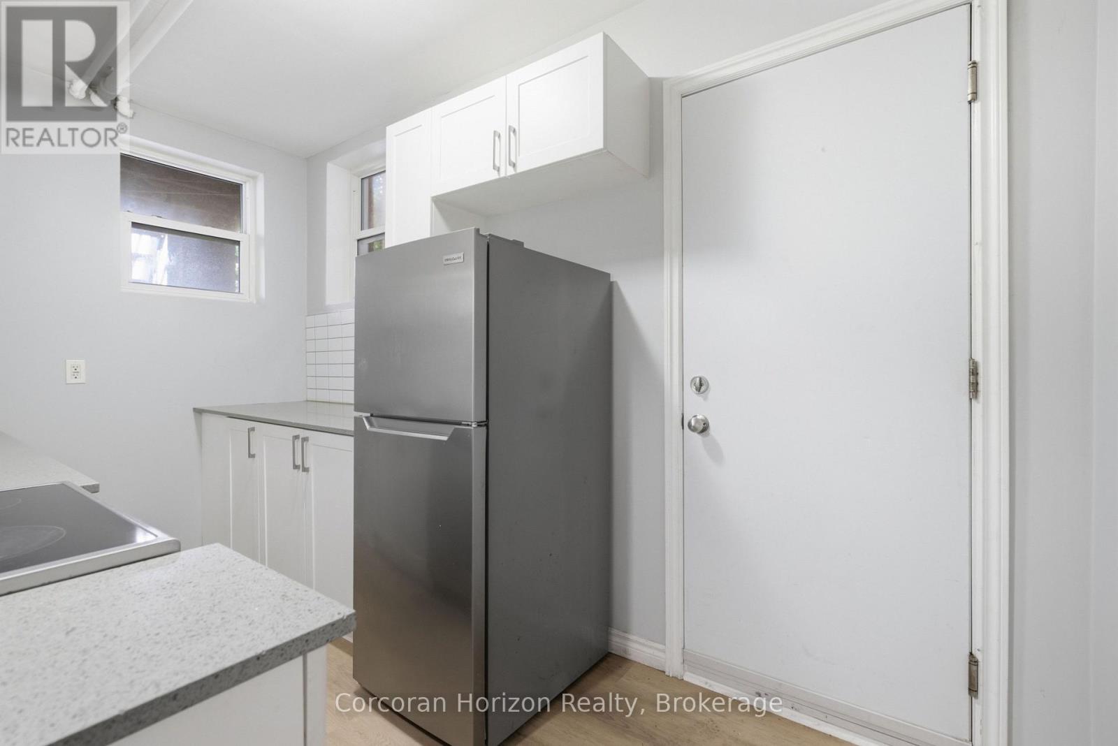 1539-1547 Barton Street E Property Photo 14