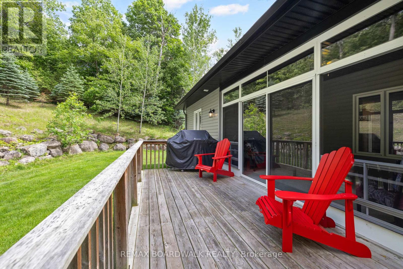 6671 Third Line Road Property Photo 44