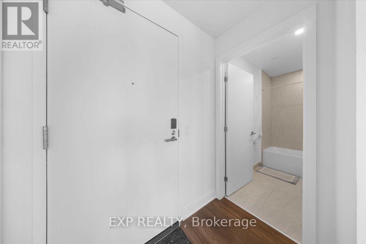 709 - 74 Nicholas Street Property Photo 2
