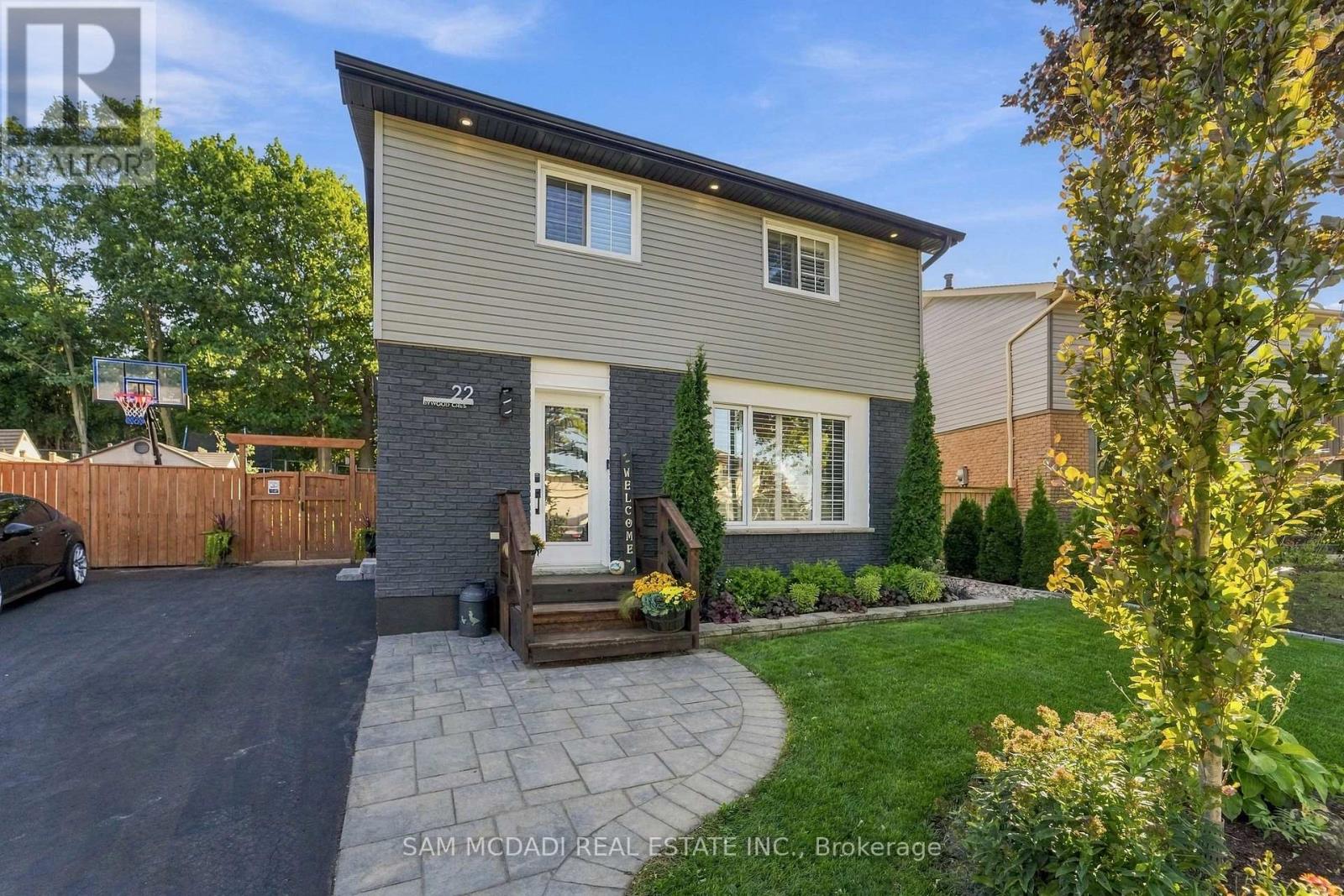 22 Bywood Crescent Property Photo 1