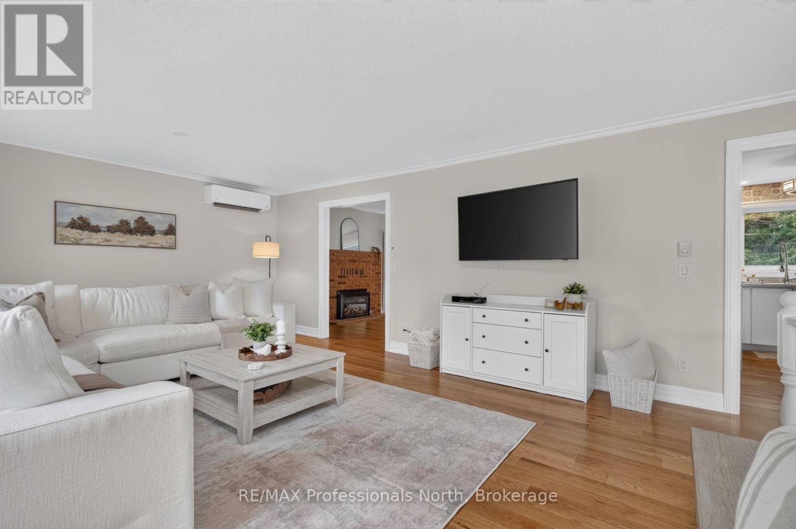 55 Westvale Drive Property Photo 6