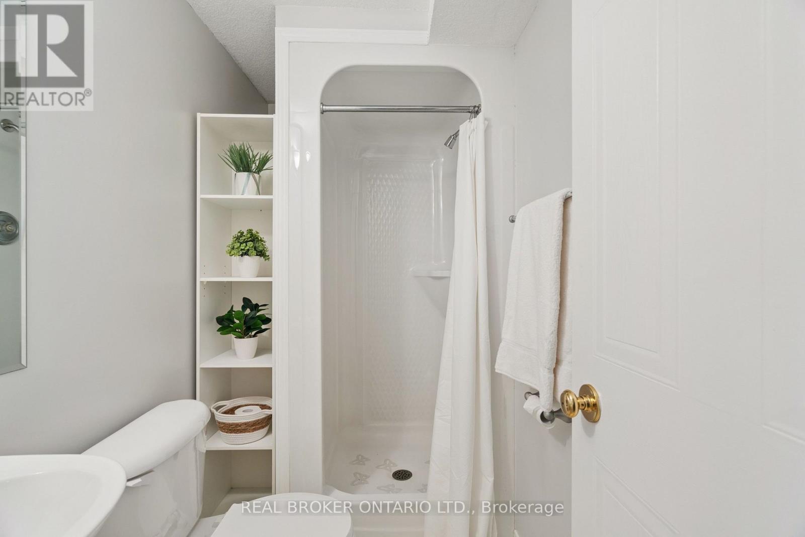 46 Chesterton Lane Property Photo 17
