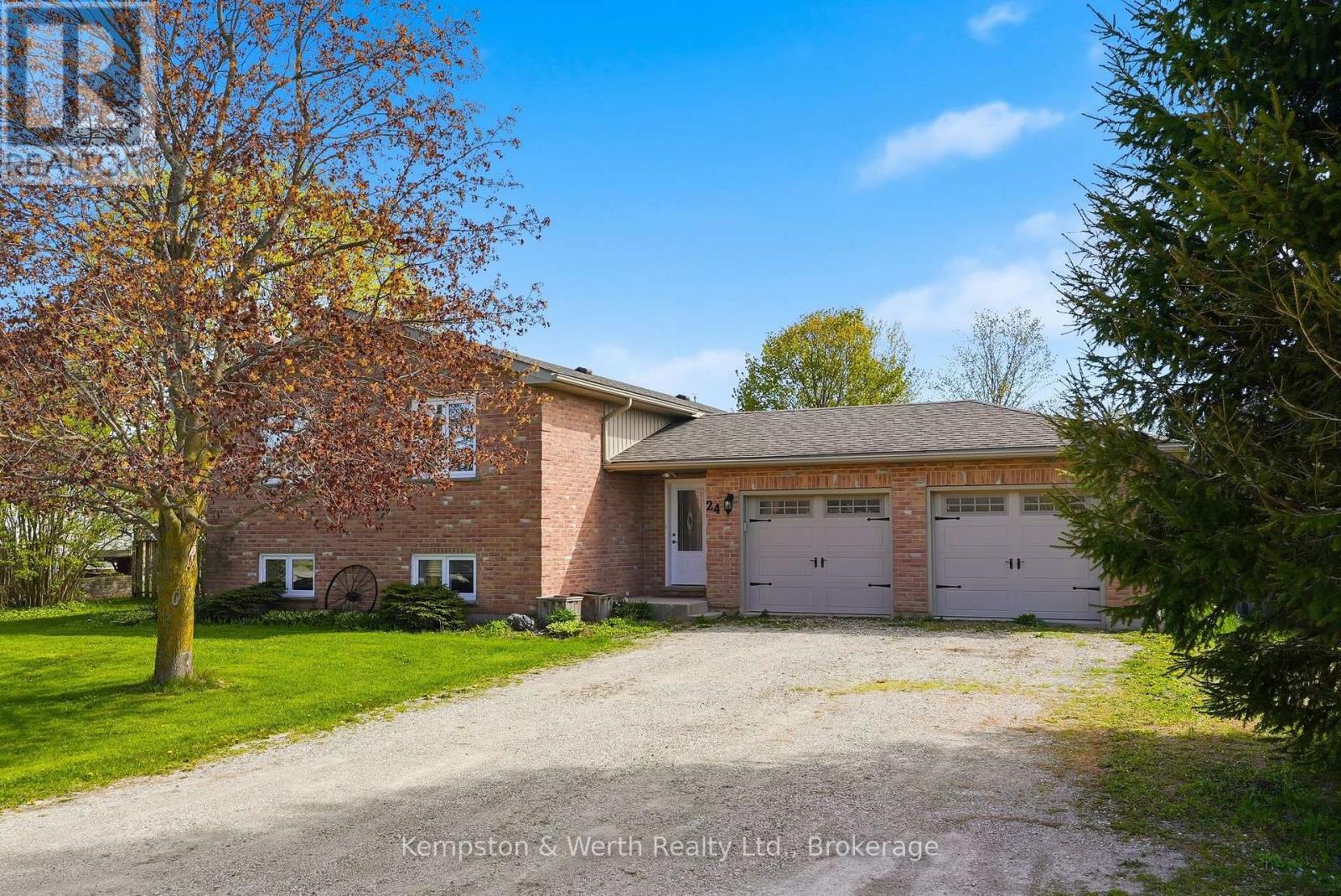 24 Jordan Drive Property Photo 3