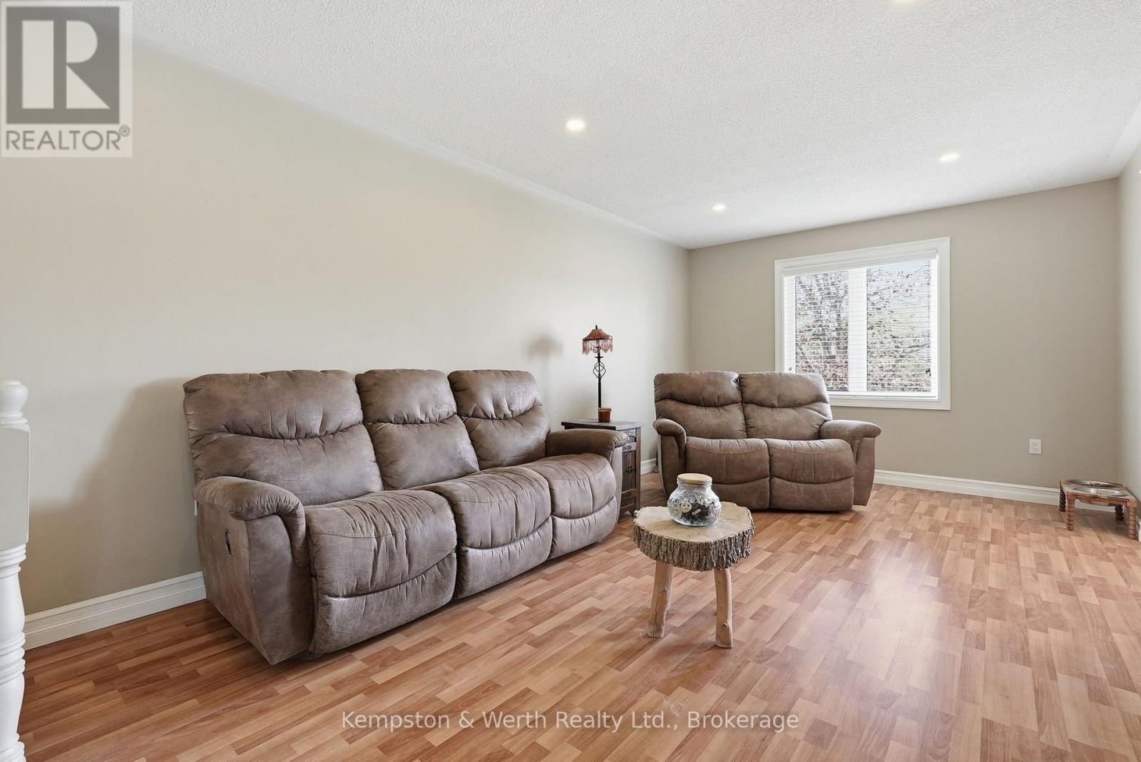 24 Jordan Drive Property Photo 7