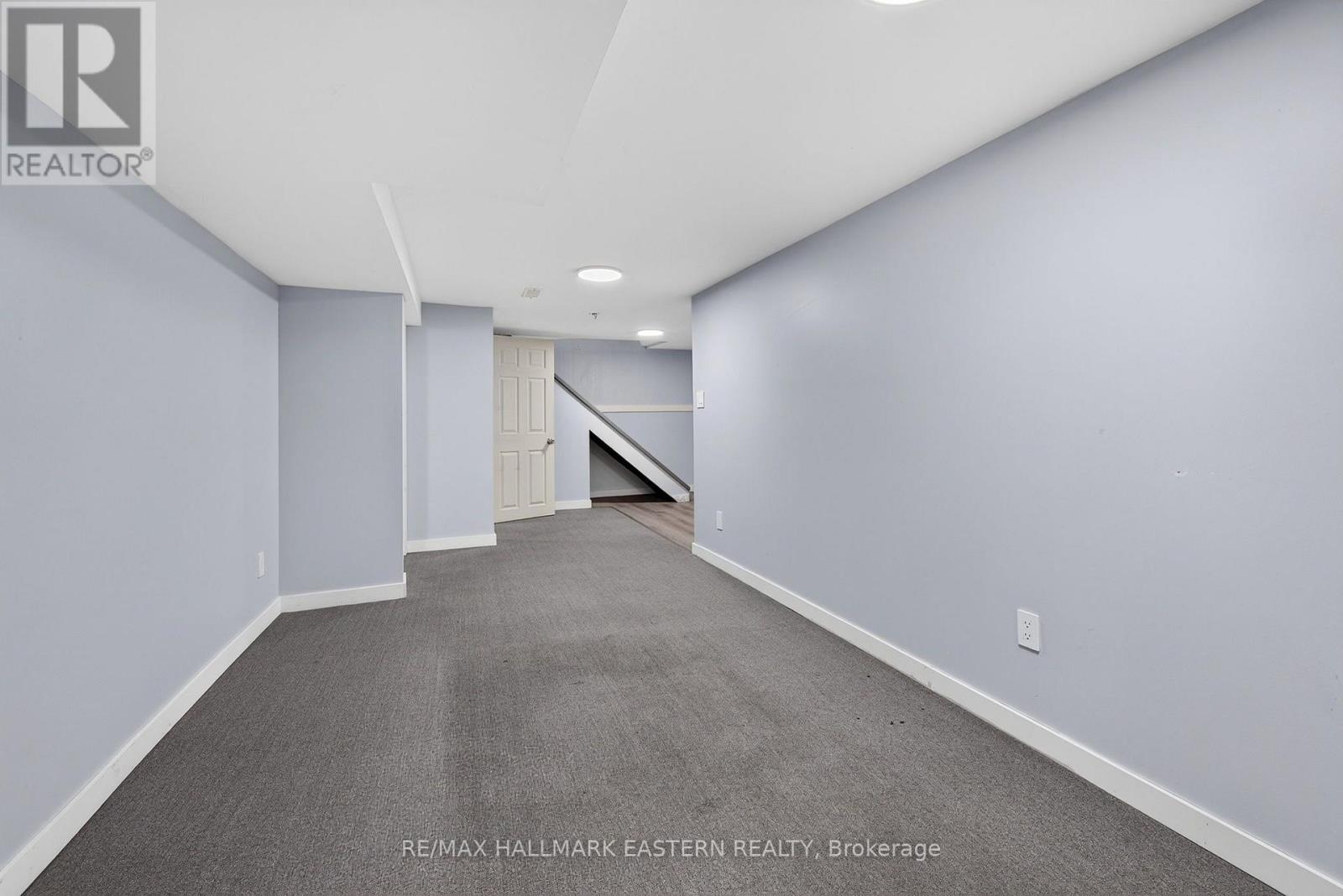 599 Donegal Street Property Photo 33