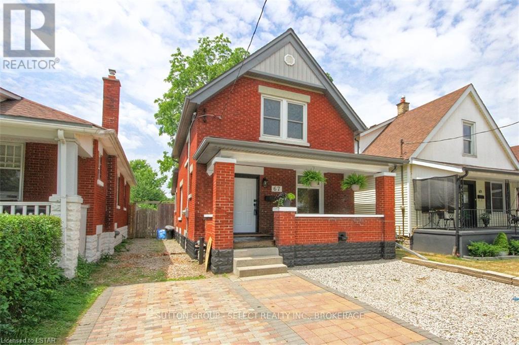 67 Hyla Street Property Photo 2