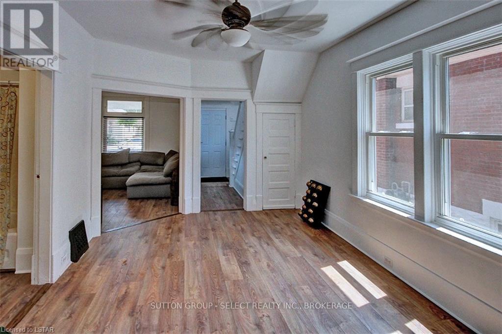 67 Hyla Street Property Photo 6