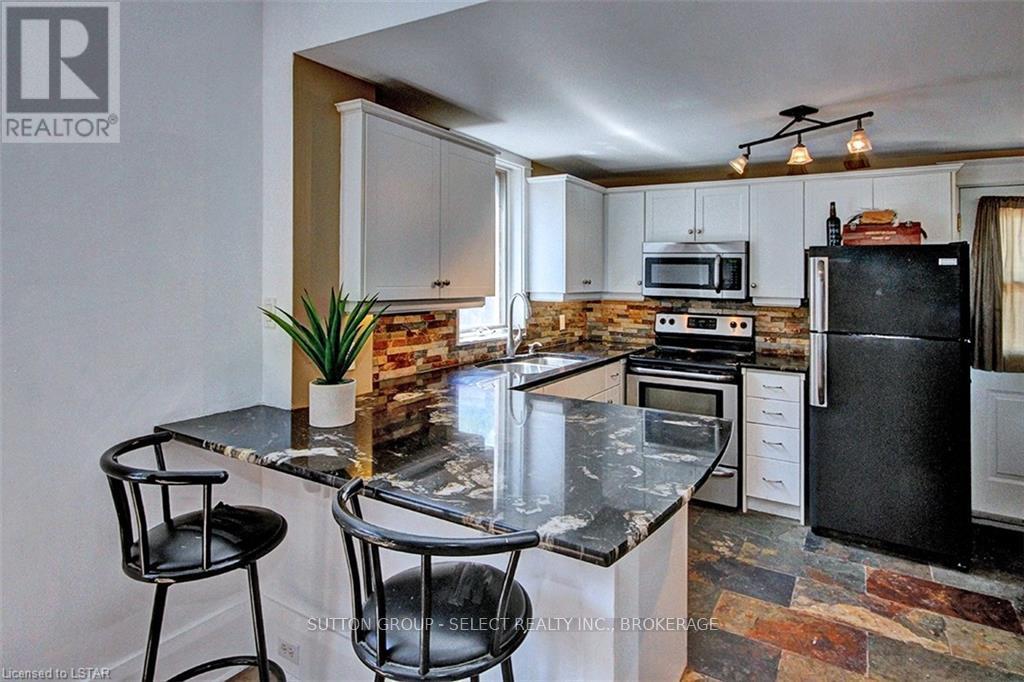 67 Hyla Street Property Photo 10