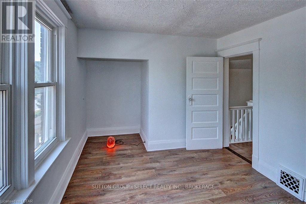 67 Hyla Street Property Photo 17