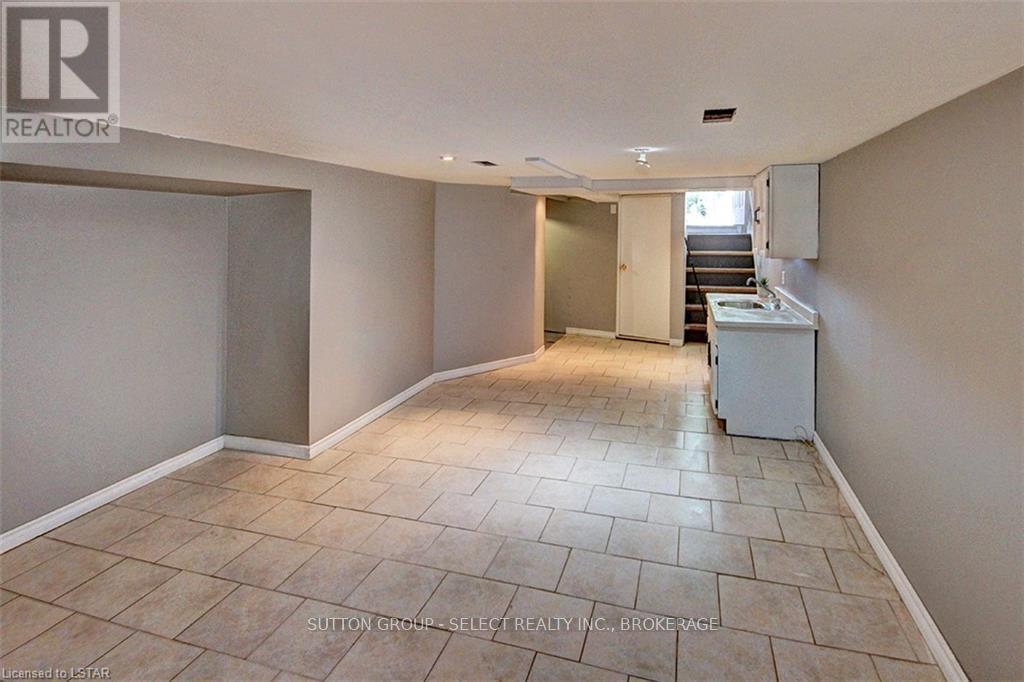 67 Hyla Street Property Photo 24