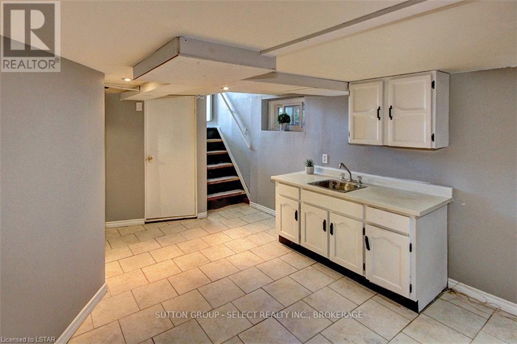 67 Hyla Street Property Photo 25