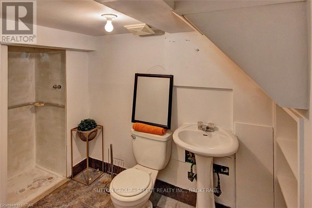 67 Hyla Street Property Photo 27