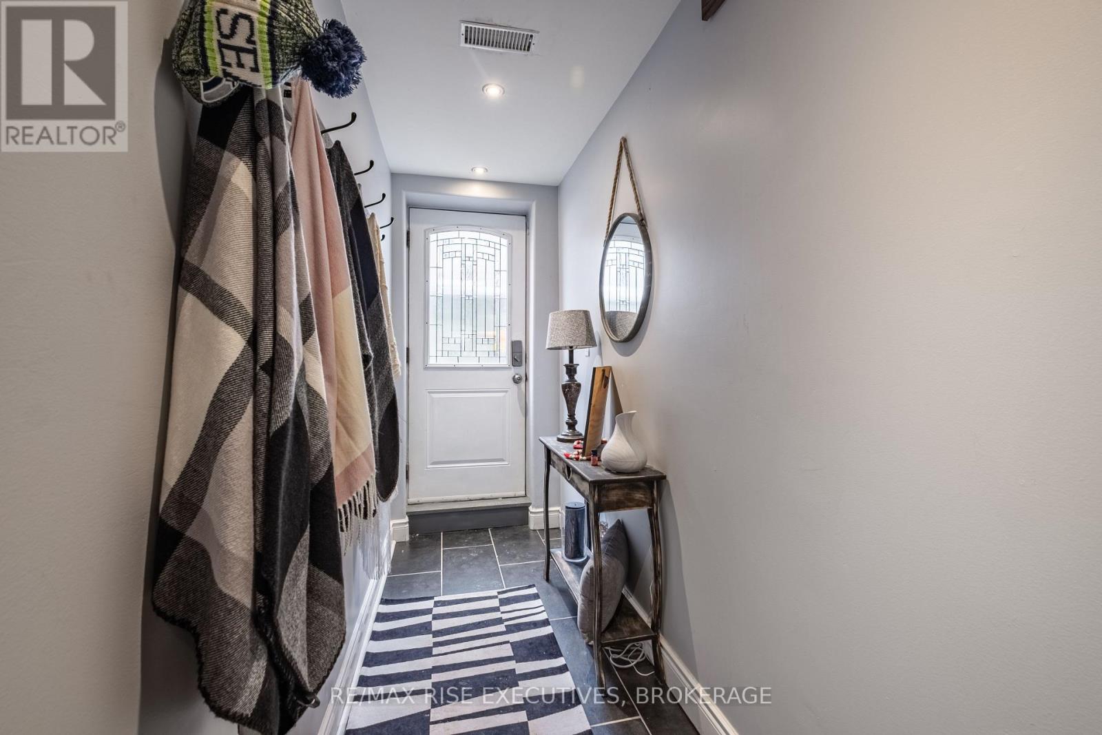 1388 Ottawa Street Property Photo 2