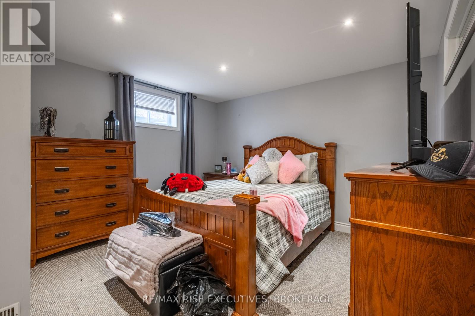 1388 Ottawa Street Property Photo 11