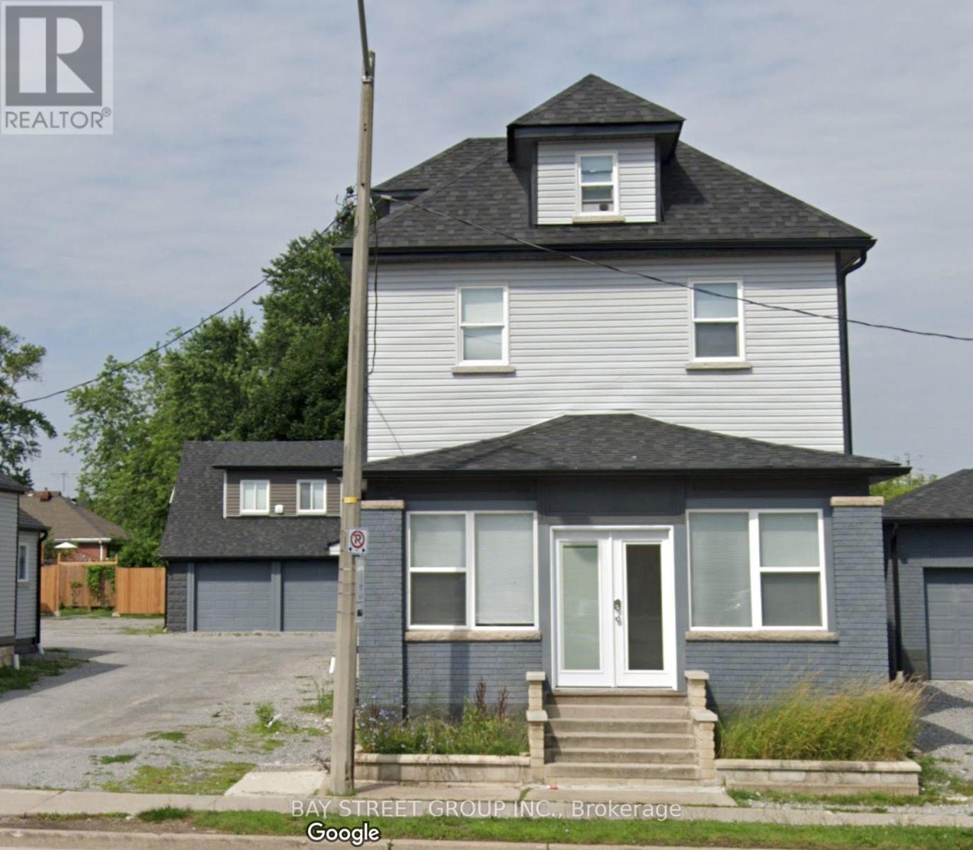 Unit C - 5757 Stanley Avenue Property Photo 1