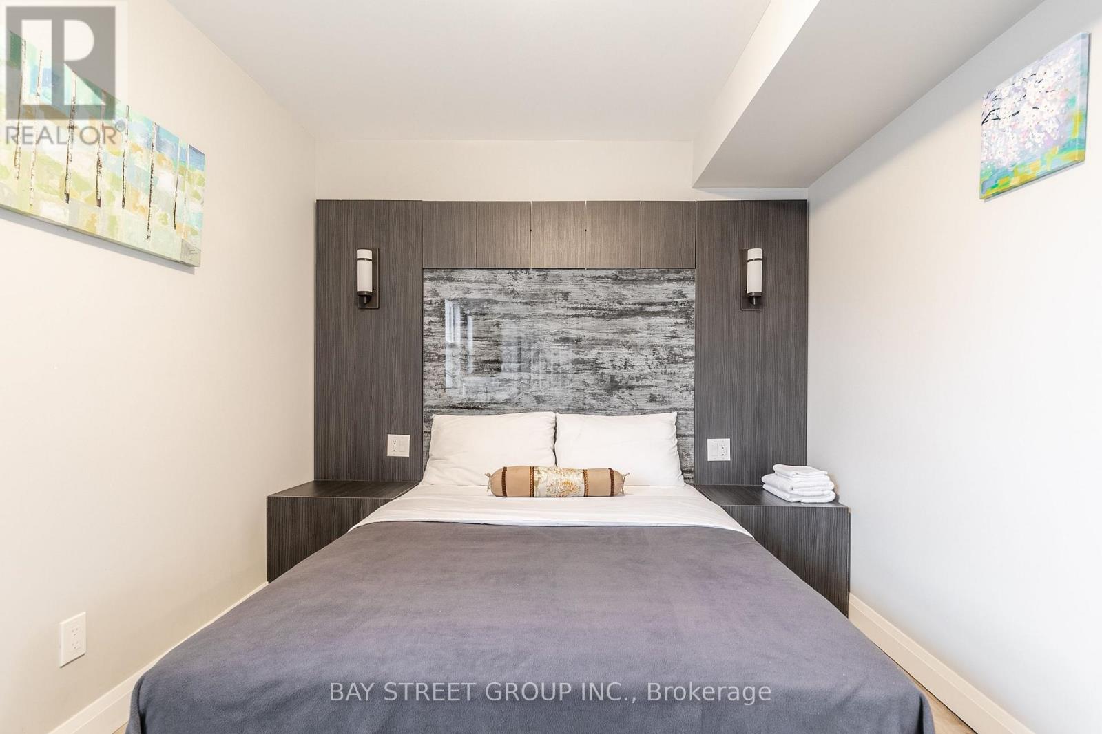 Unit C - 5757 Stanley Avenue Property Photo 10
