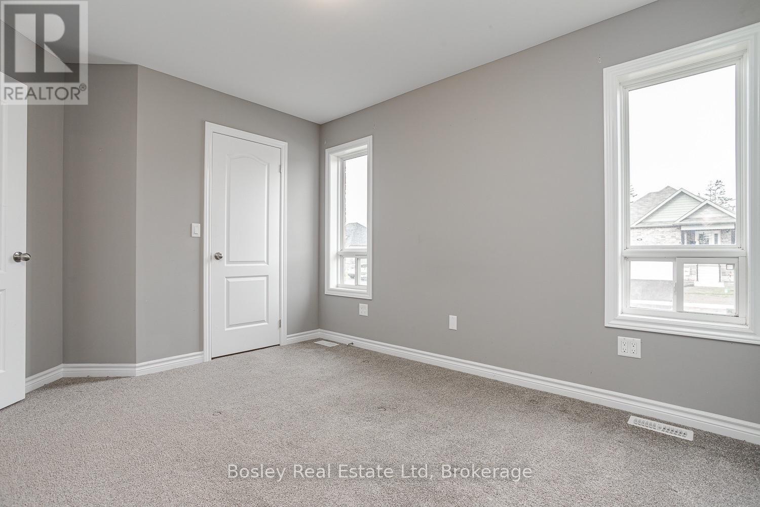 11 Tolman Street Property Photo 28