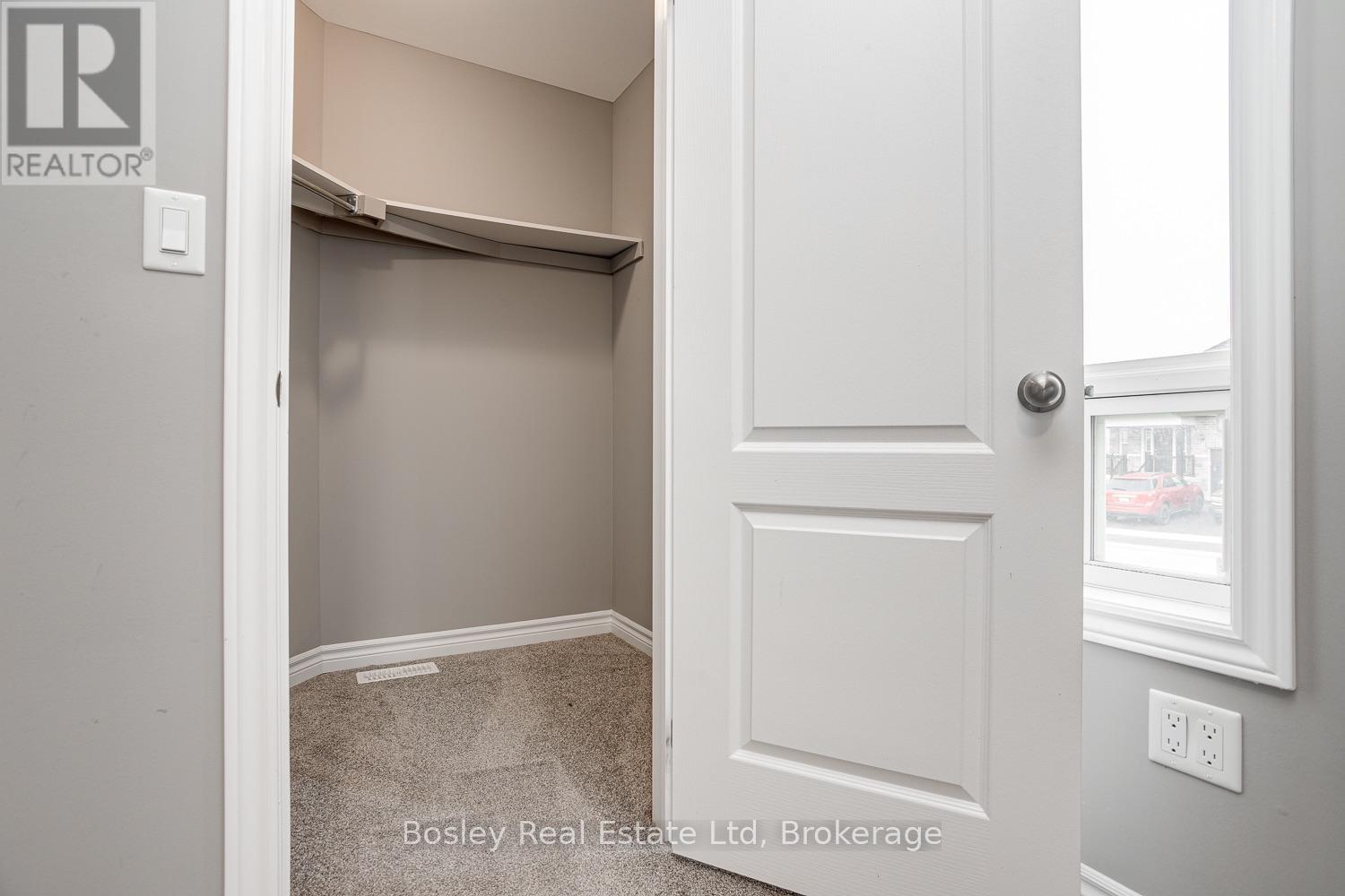 11 Tolman Street Property Photo 30