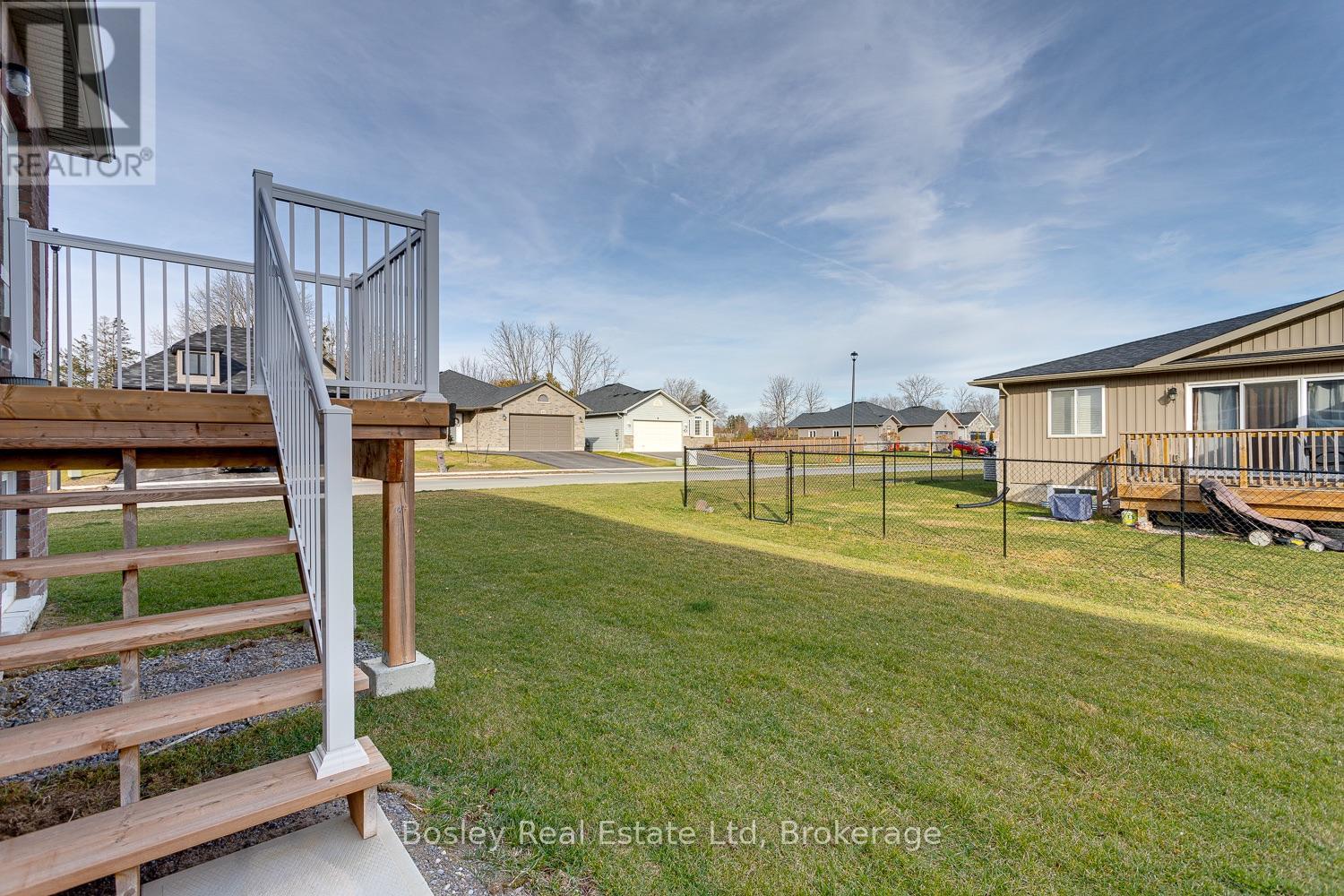 11 Tolman Street Property Photo 36