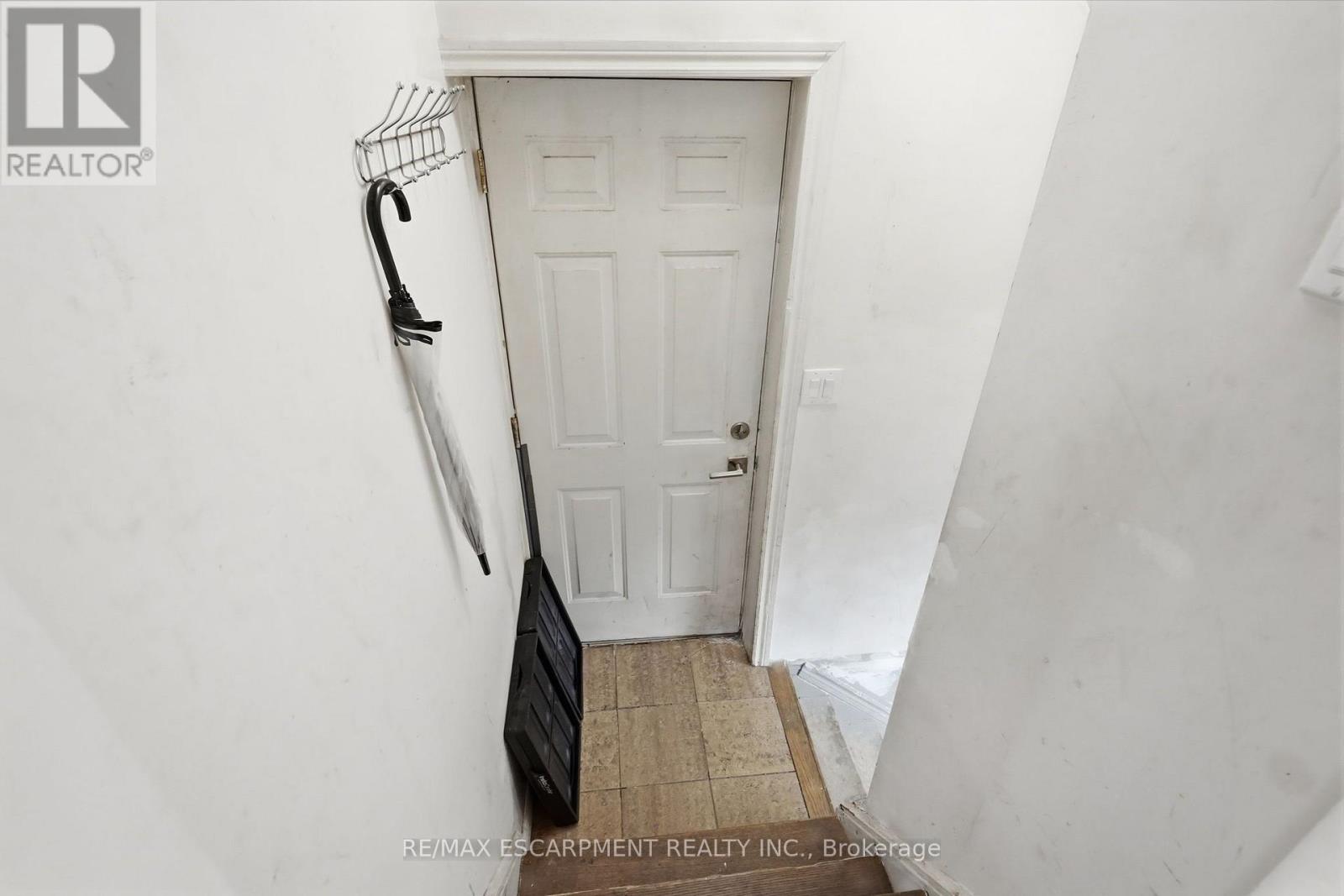32 Oak Avenue Property Photo 35