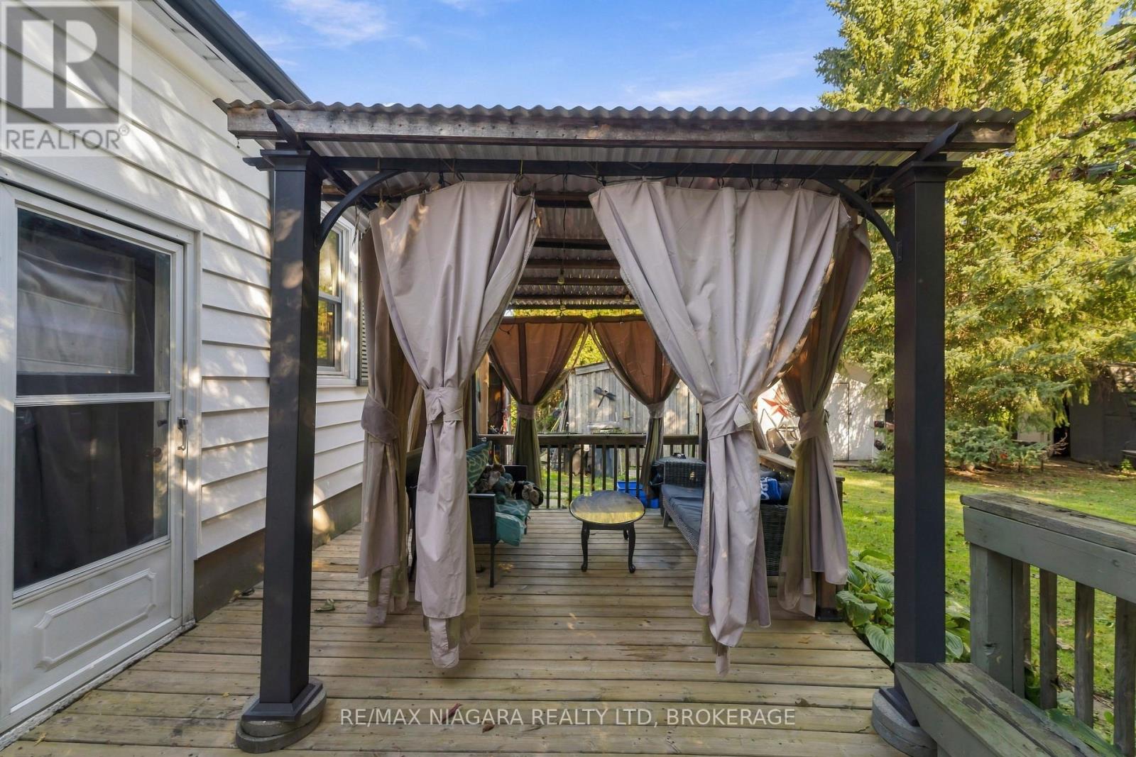 4 Walker Avenue Property Photo 29