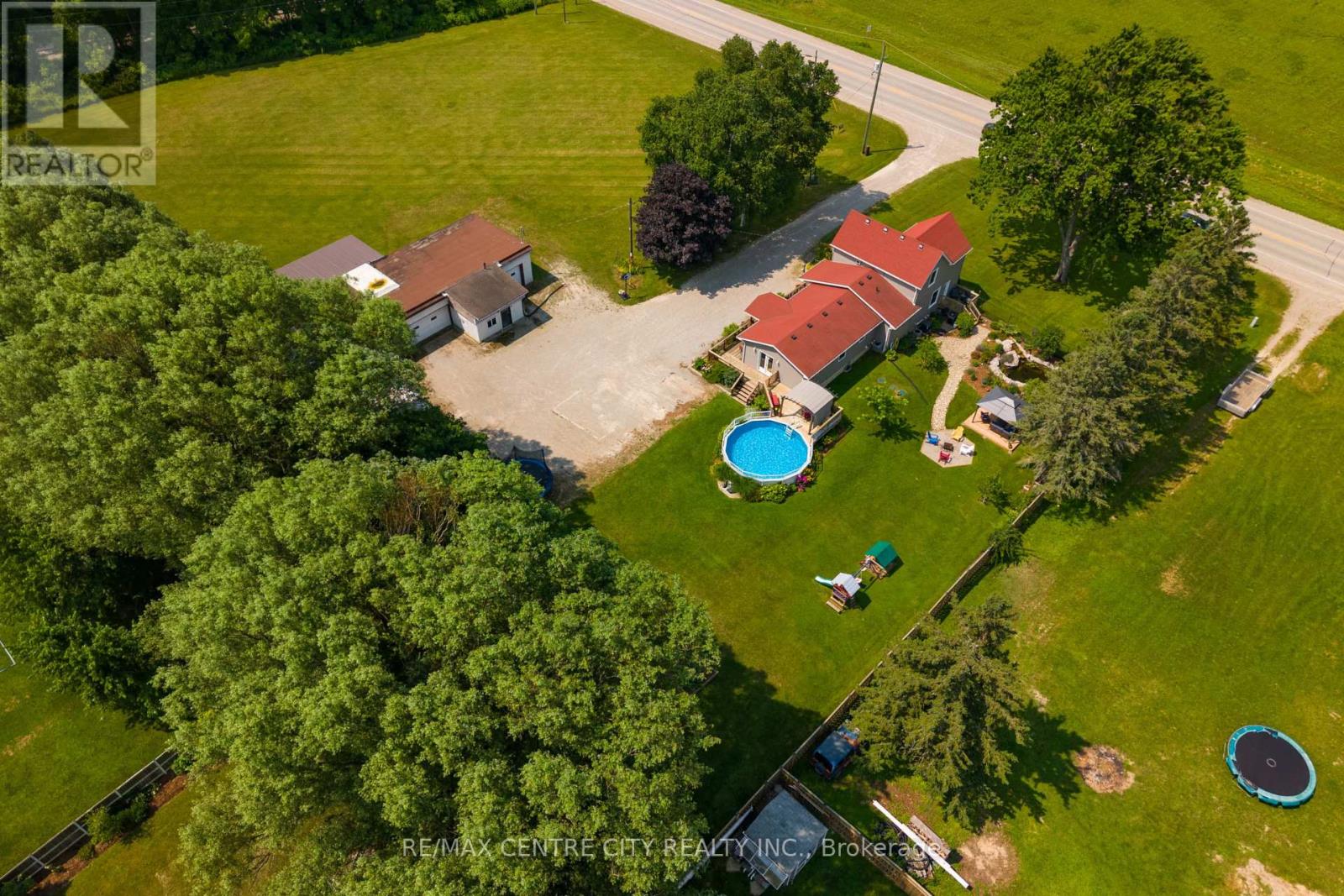 9664 Belmont Road Property Photo 3