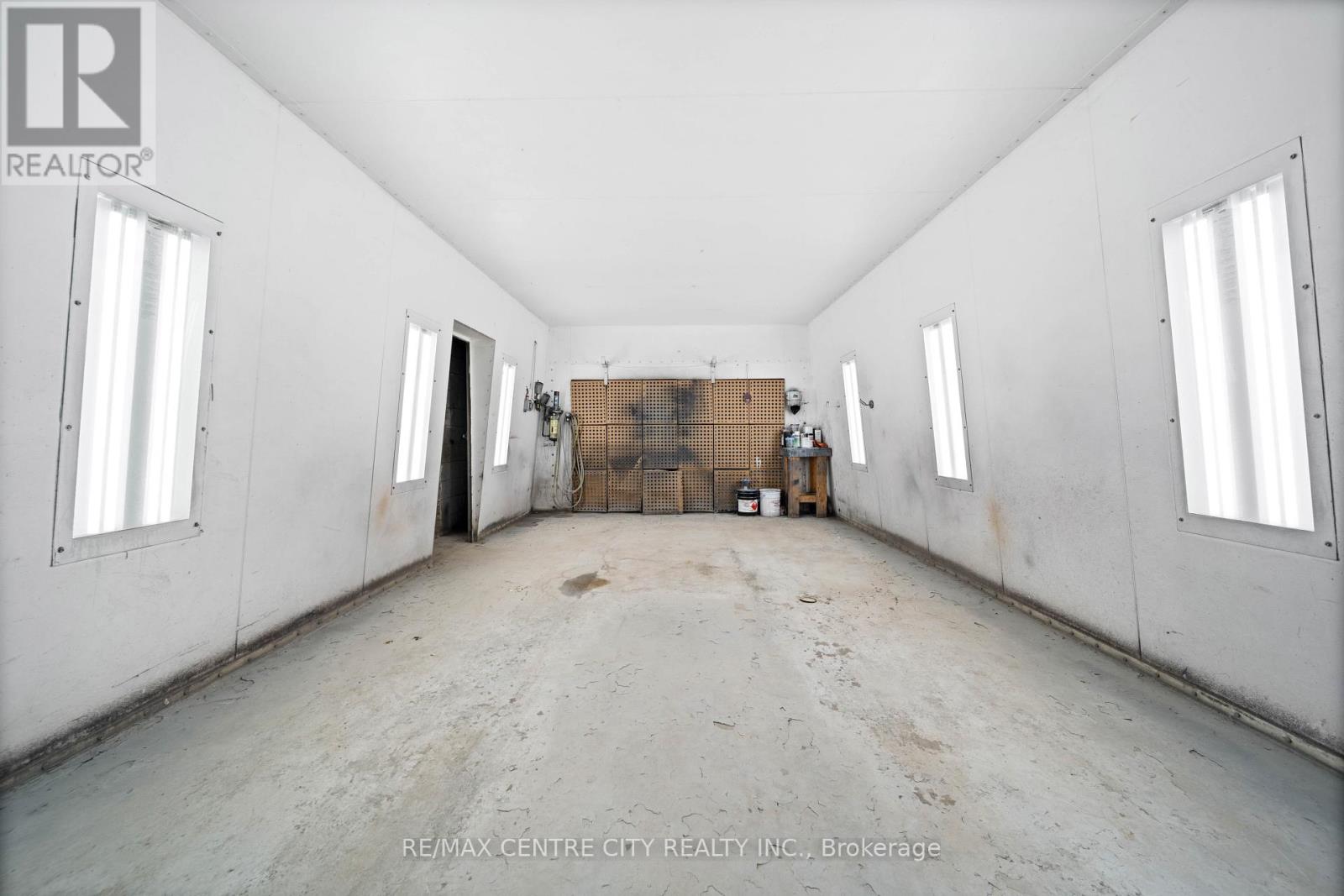 9664 Belmont Road Property Photo 35